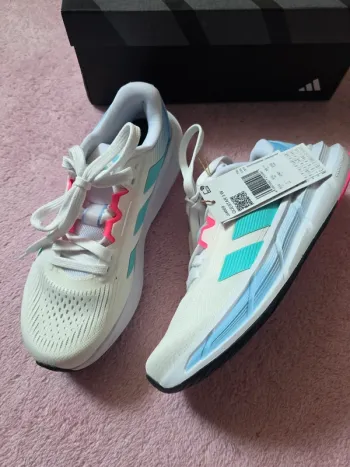 Used Adidas Questar 3 W Running Shoes