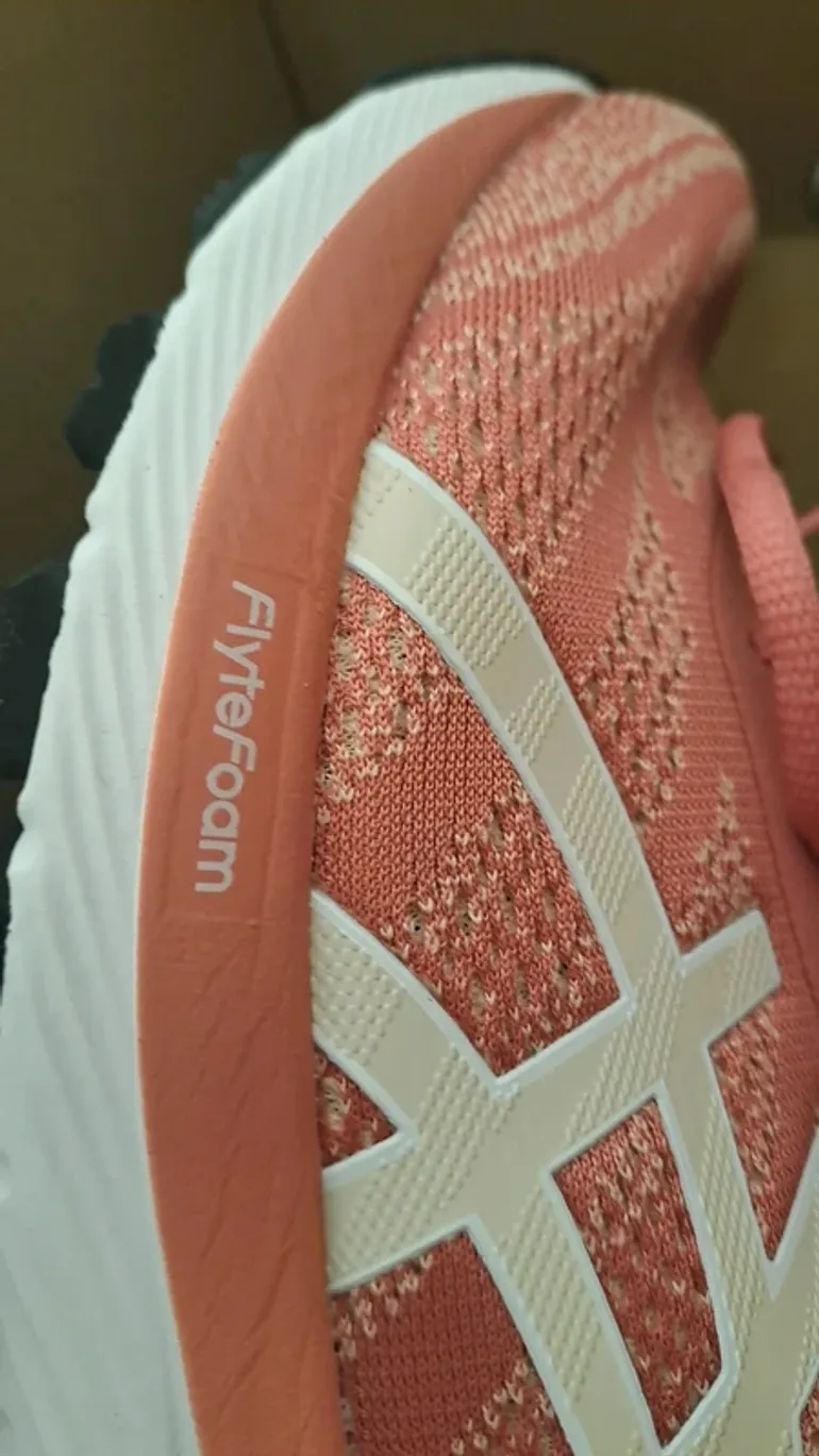 Used Asics Gel-Glorify 5 bike — image 9 of 11