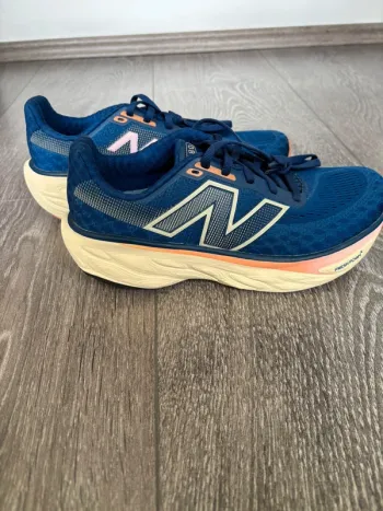 Used New Balance 1080 Running Shoes