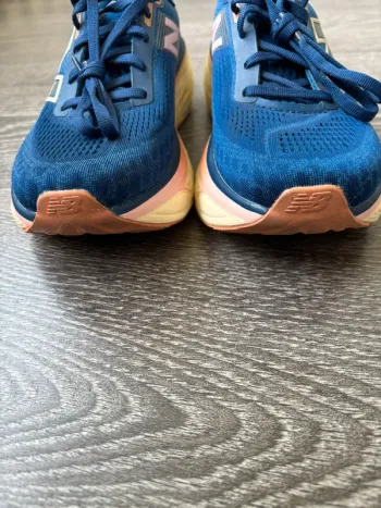 Used New Balance 1080 bike — image 4 of 10