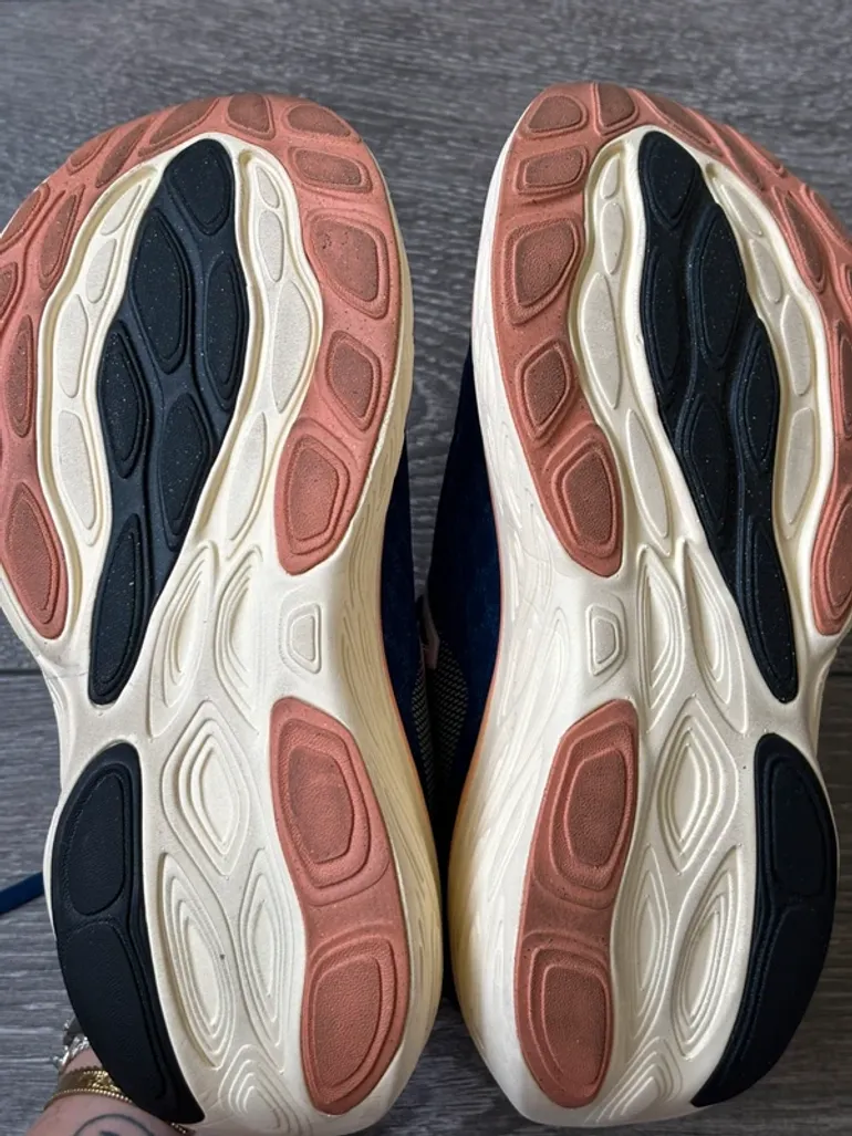 Used New Balance 1080 bike — image 9 of 10