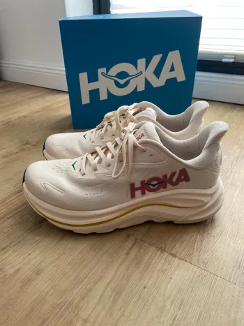 Used Hoka Clifton 10 Running Shoes