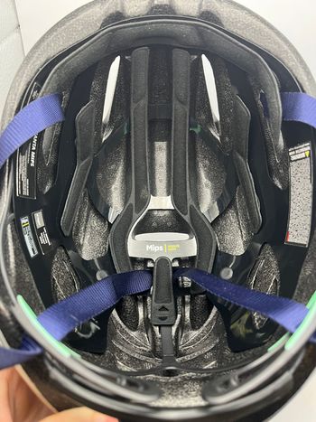 Used MET Manta MIPS Limited Edition Tadej Pogacar Helmet bike — image 7 of 13