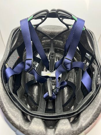Used MET Manta MIPS Limited Edition Tadej Pogacar Helmet bike — image 11 of 13