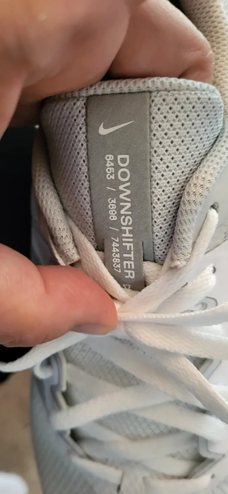 Used White Downshifter 11 bike — image 4 of 5