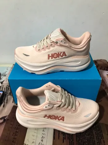 Used Hoka Bondi 9 bike — image 2 of 9