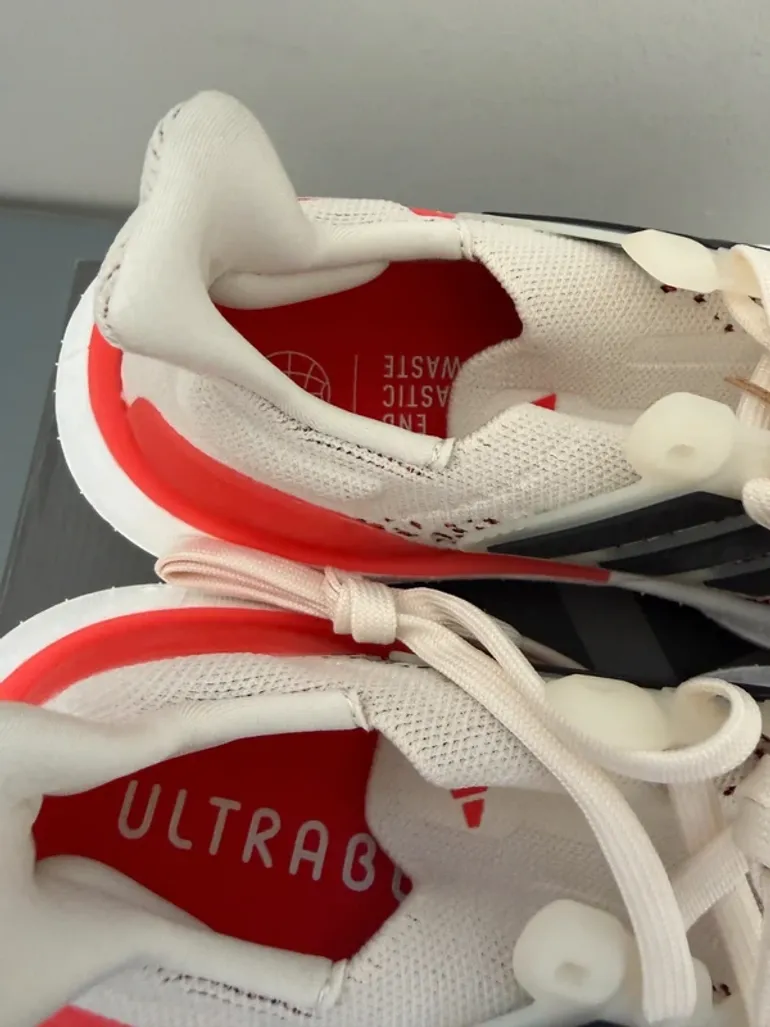Used Adidas Ultraboost Light bike — image 5 of 9