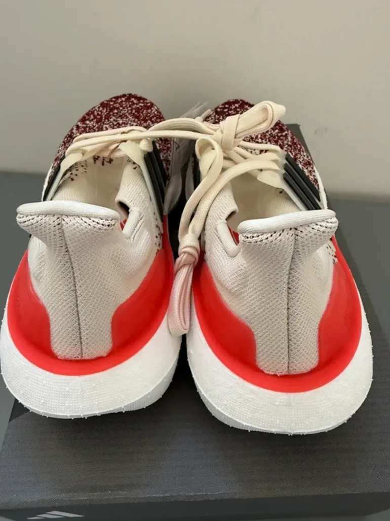 Used Adidas Ultraboost Light bike — image 6 of 9