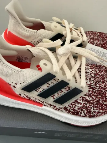 Used Adidas Ultraboost Light bike — image 4 of 9