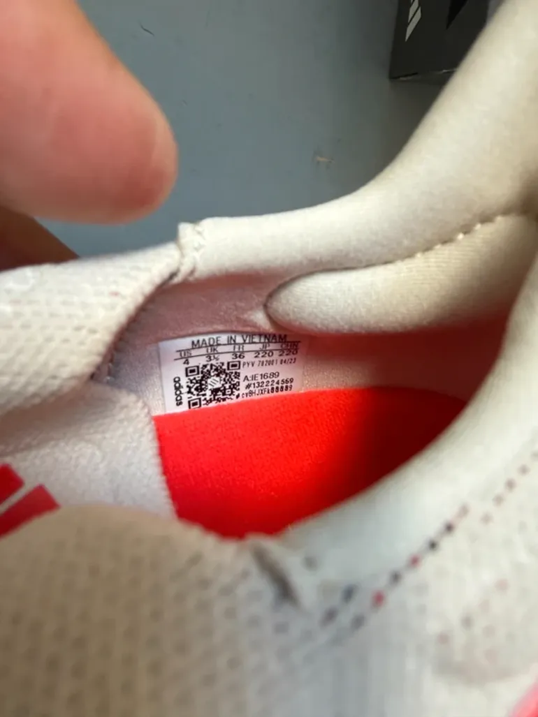Used Adidas Ultraboost Light bike — image 8 of 9