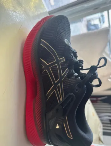 Used Asics Baskets bike — image 1 of 5