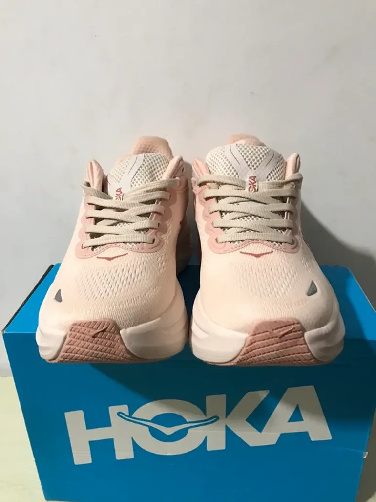 Used Hoka Shoes Size 39 bike — image 3 of 11