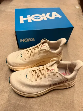Used Hoka Clifton 10 Running Shoes