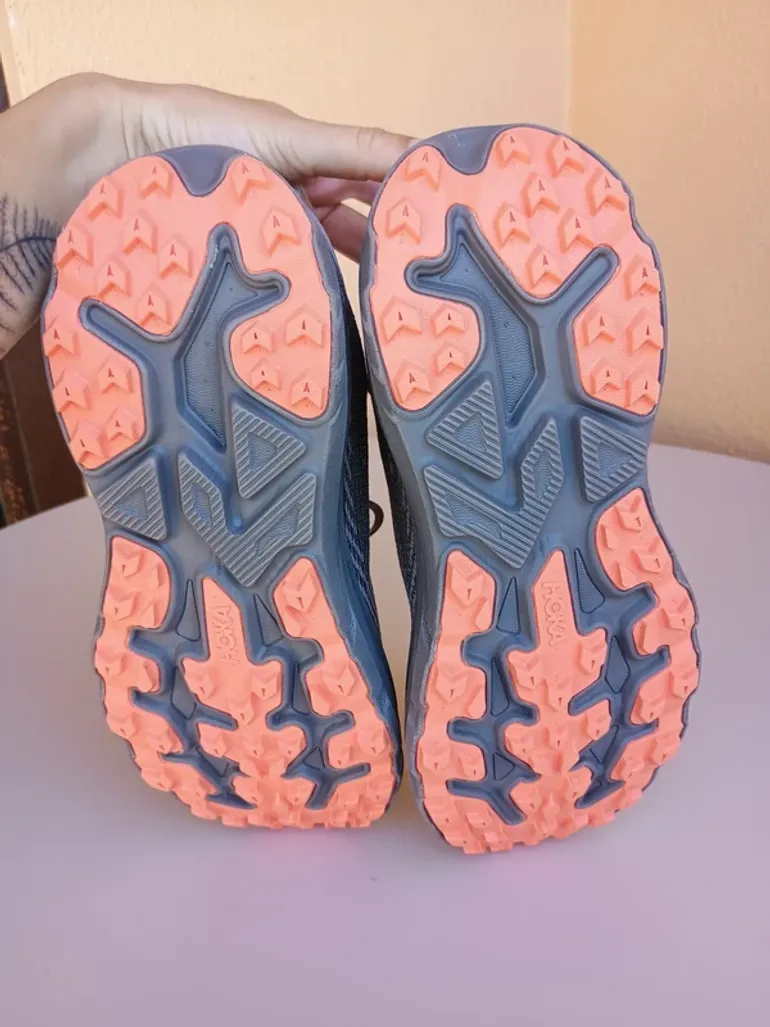 Hoka Challenger 8 GTX bike usato — immagine 8 di 8