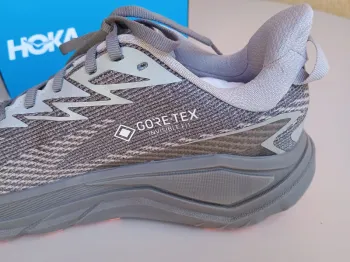 Hoka Challenger 8 GTX bike usato — immagine 5 di 8