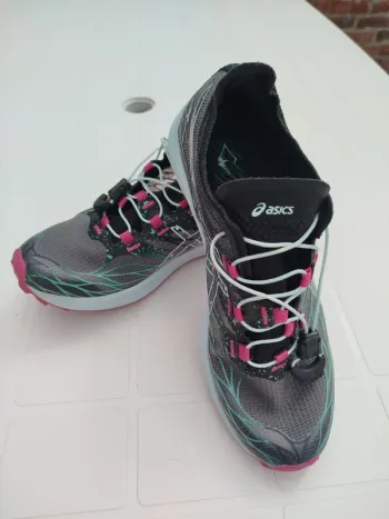 Asics Fujispeed Running Shoes usato