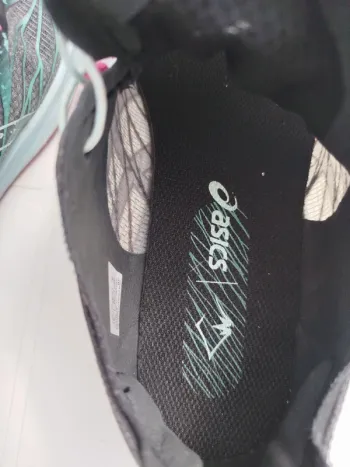 Asics Fujispeed bike usato — immagine 9 di 9