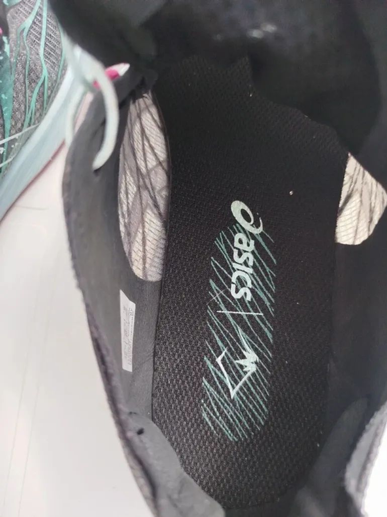 Asics Fujispeed bike usato — immagine 9 di 9