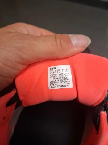 Used Asics Running Shoes bike — image 4 of 6