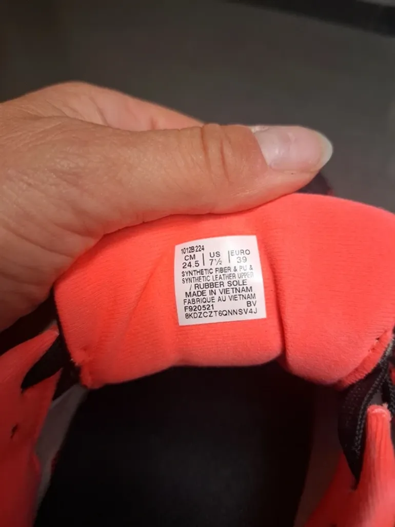 Used Asics Running Shoes bike — image 4 of 6