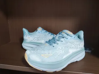 Used Hoka Running Shoes bike — image 2 of 4