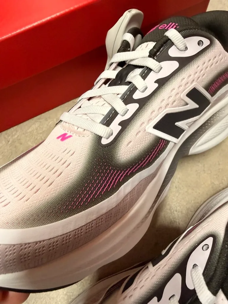 Used New Balance Ellipse v1 bike — image 4 of 4