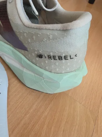 Used New Balance FuelCell Rebel bike — image 7 of 7