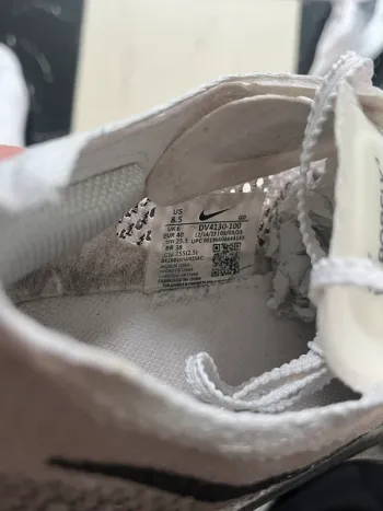 Used White Vaporfly 3 bike — image 8 of 15