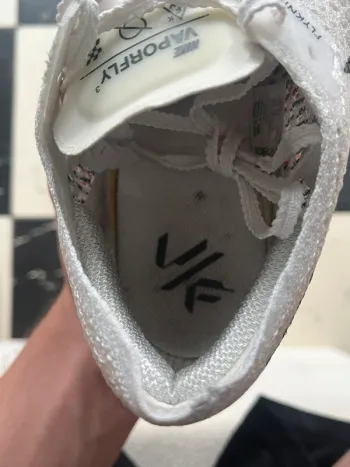 Used White Vaporfly 3 bike — image 15 of 15