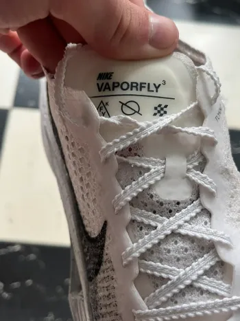 Used White Vaporfly 3 bike — image 7 of 15