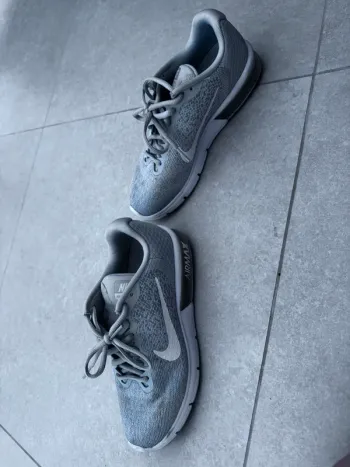 Gebrauchtes Nike Air Max Sequent 2 bike — Bild 4 von 6