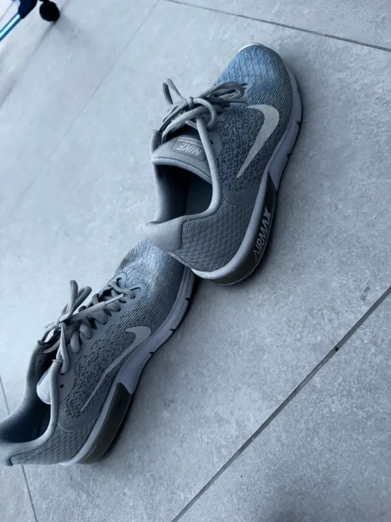 Gebrauchtes Nike Air Max Sequent 2 bike — Bild 2 von 6
