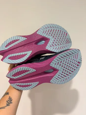 Used Saucony Endorphin Speed 4 bike — image 2 of 5