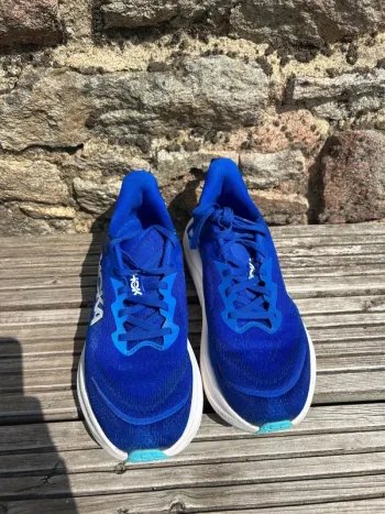 Used Hoka Skyflow bike — image 2 of 5