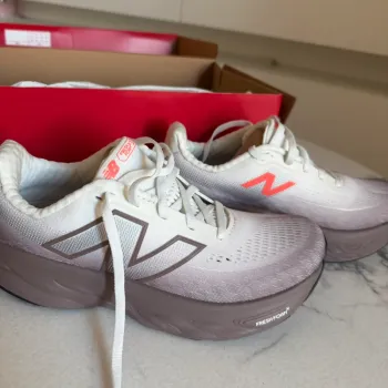 Used New Balance Sneaker Running Shoes
