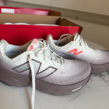 Brugt New Balance Sneaker bike — billede 1 af 6