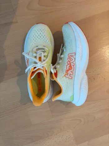 Used Hoka Mach 6 Running Shoes