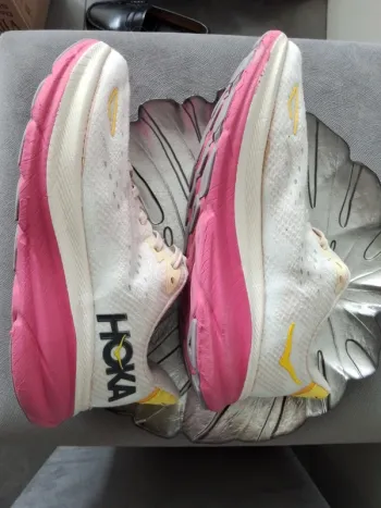 Used Hoka Clifton 9 bike — image 6 of 10