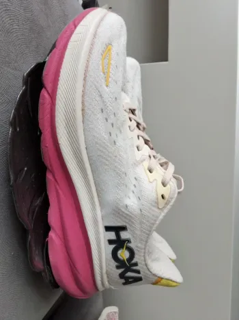 Used Hoka Clifton 9 bike — image 4 of 10