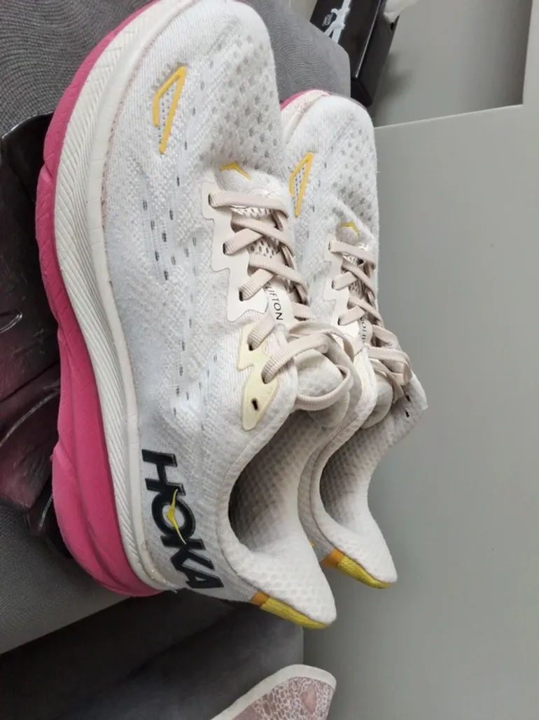 Used Hoka Clifton 9 bike — image 5 of 10