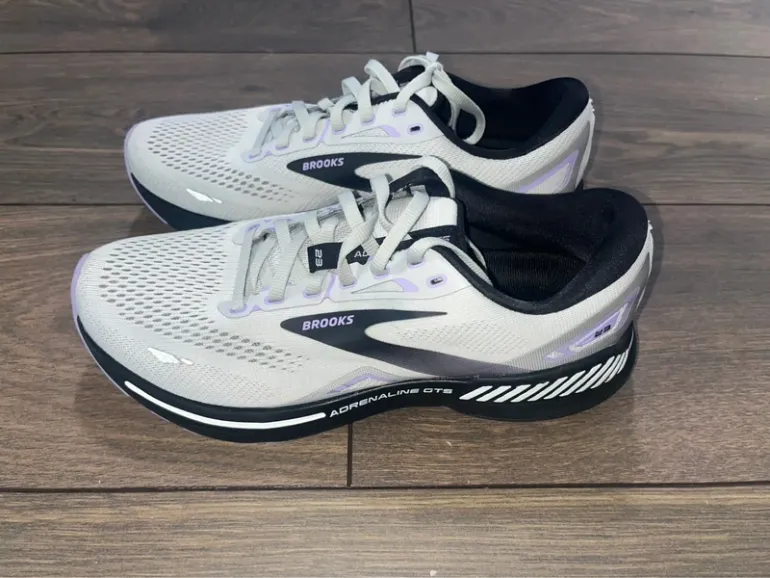 Used Brooks Adrenaline GTS 23 bike — image 3 of 5