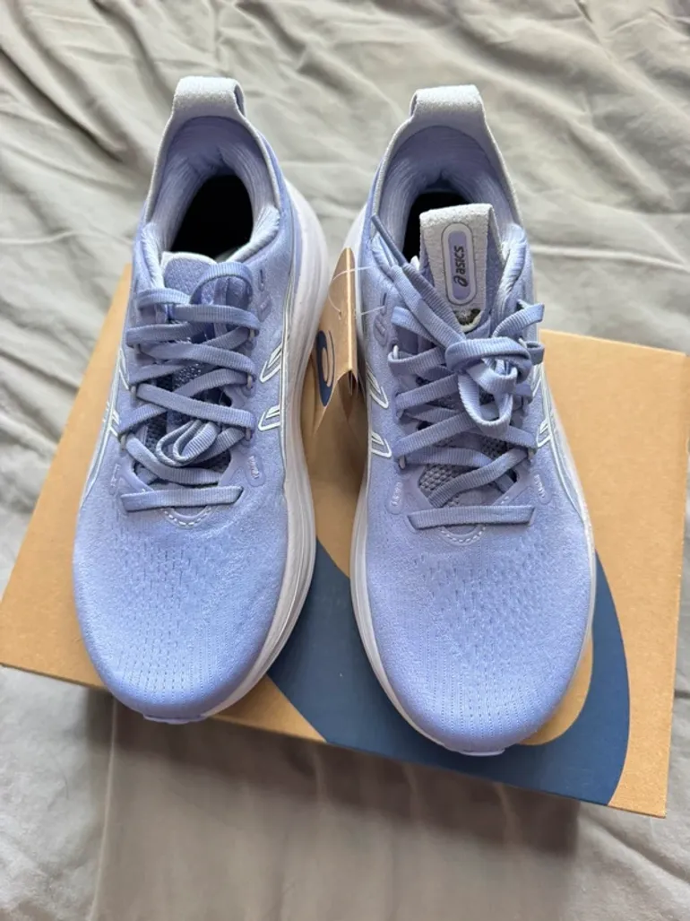 Used Asics Gel Nimbus 28 bike — image 4 of 7