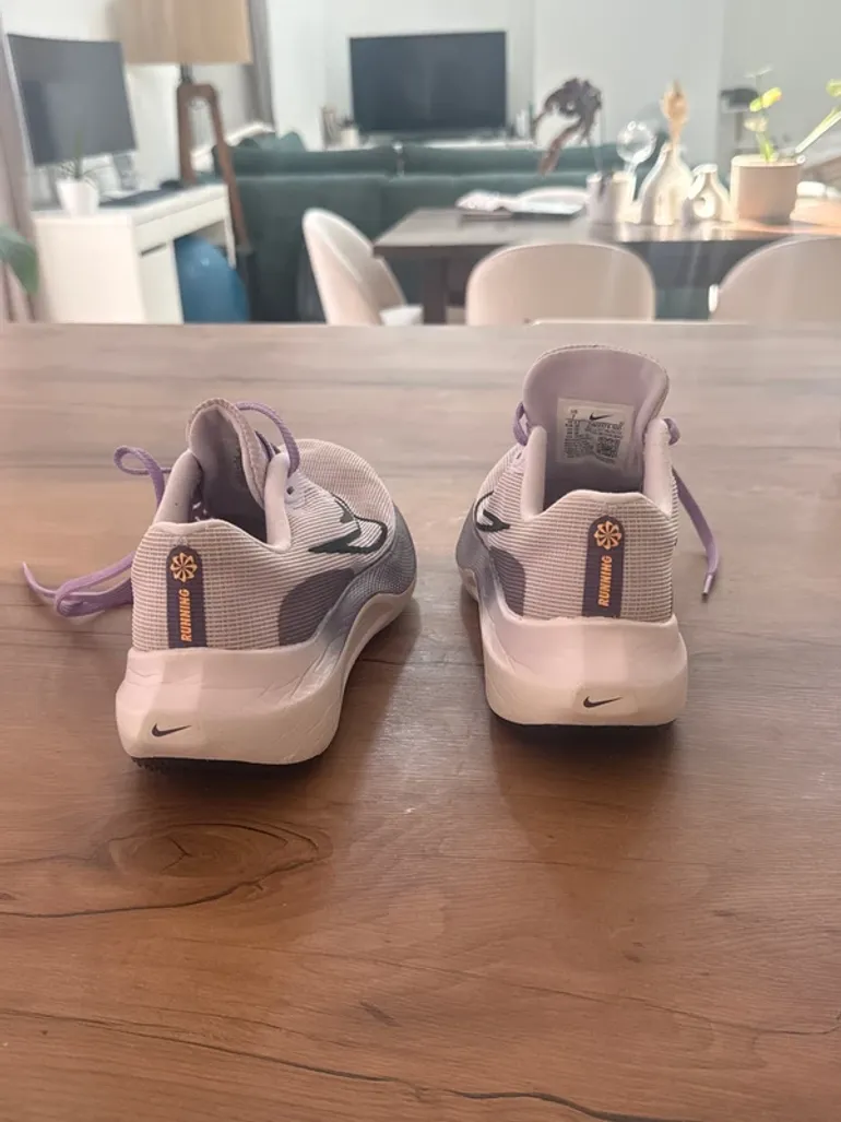 Used Nike Zoom Fly 5 bike — image 8 of 8