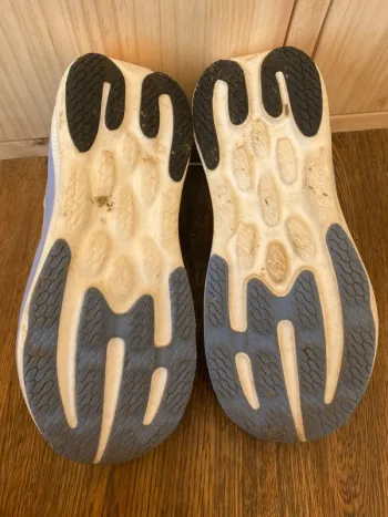 Used New Balance 1080 bike — image 3 of 4