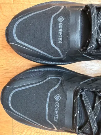 Used Adidas Ultraboost 5 Gtx bike — image 4 of 4