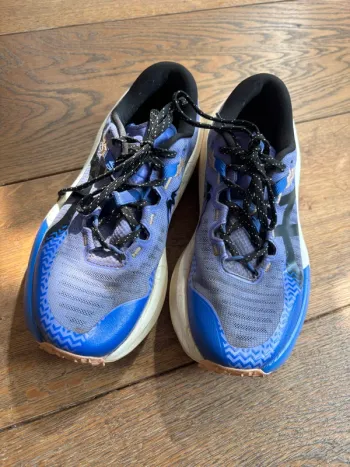 Brugt Clean Gel Trabuco Max 5 Running Shoes