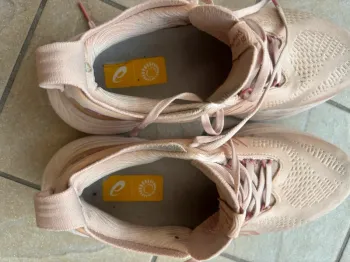 Used Asics Nimbus 25 bike — image 7 of 9