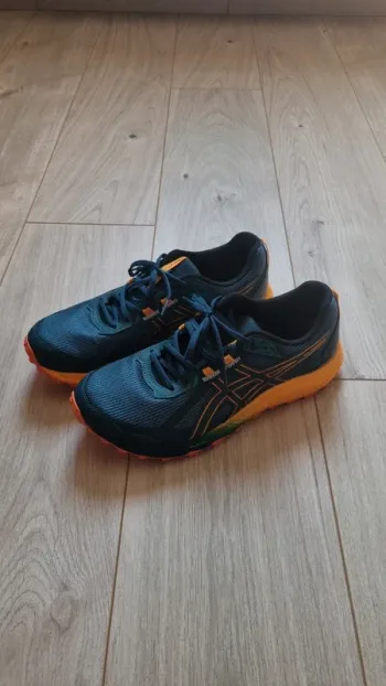 Used Asics Gel-Kanaku 6 Running Shoes