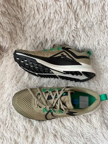 Pegasus Nike react trail 4 bike usato — immagine 6 di 7