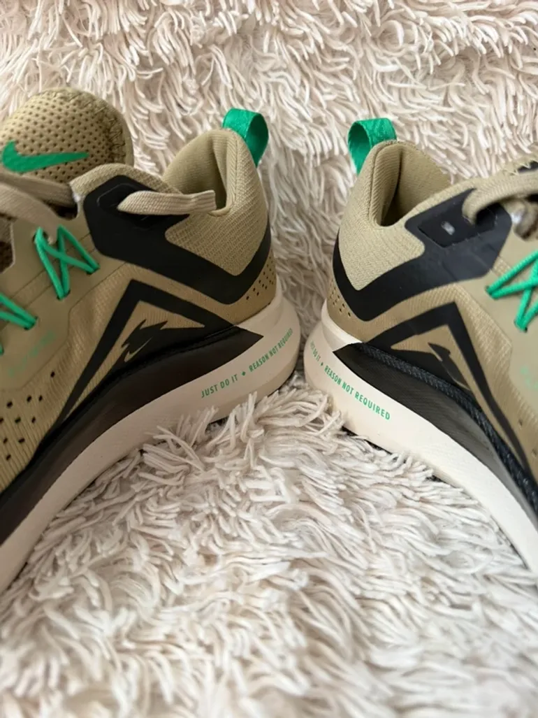 Pegasus Nike react trail 4 bike usato — immagine 5 di 7